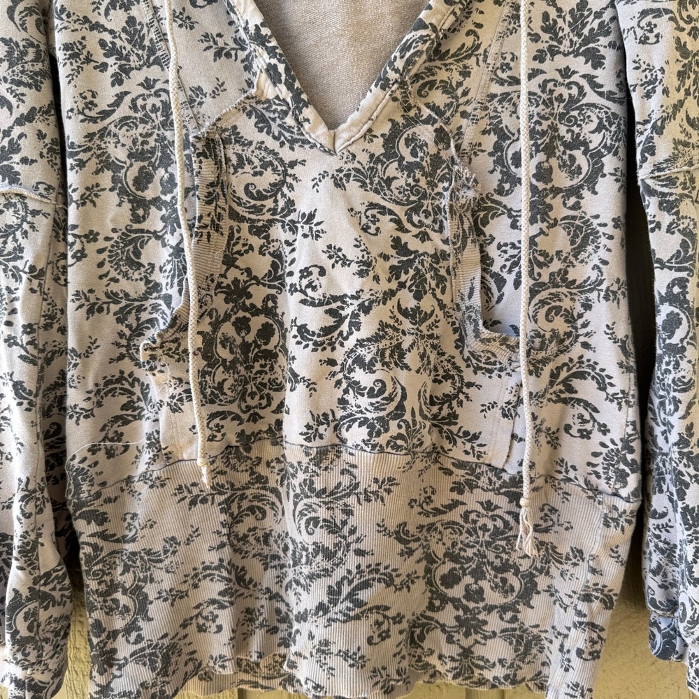 Cubism Damask Print Hoodie Women Medium V-Neck Raw Edge Boho Gray D06-1078 - Picture 2 of 6